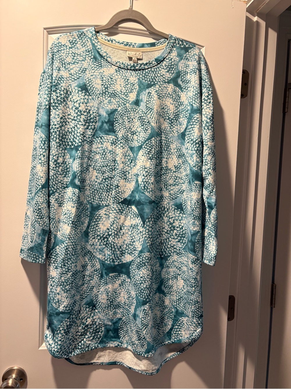 Wonderly NWT Teal Medallion Long Sleeve Casual Dress Size Small